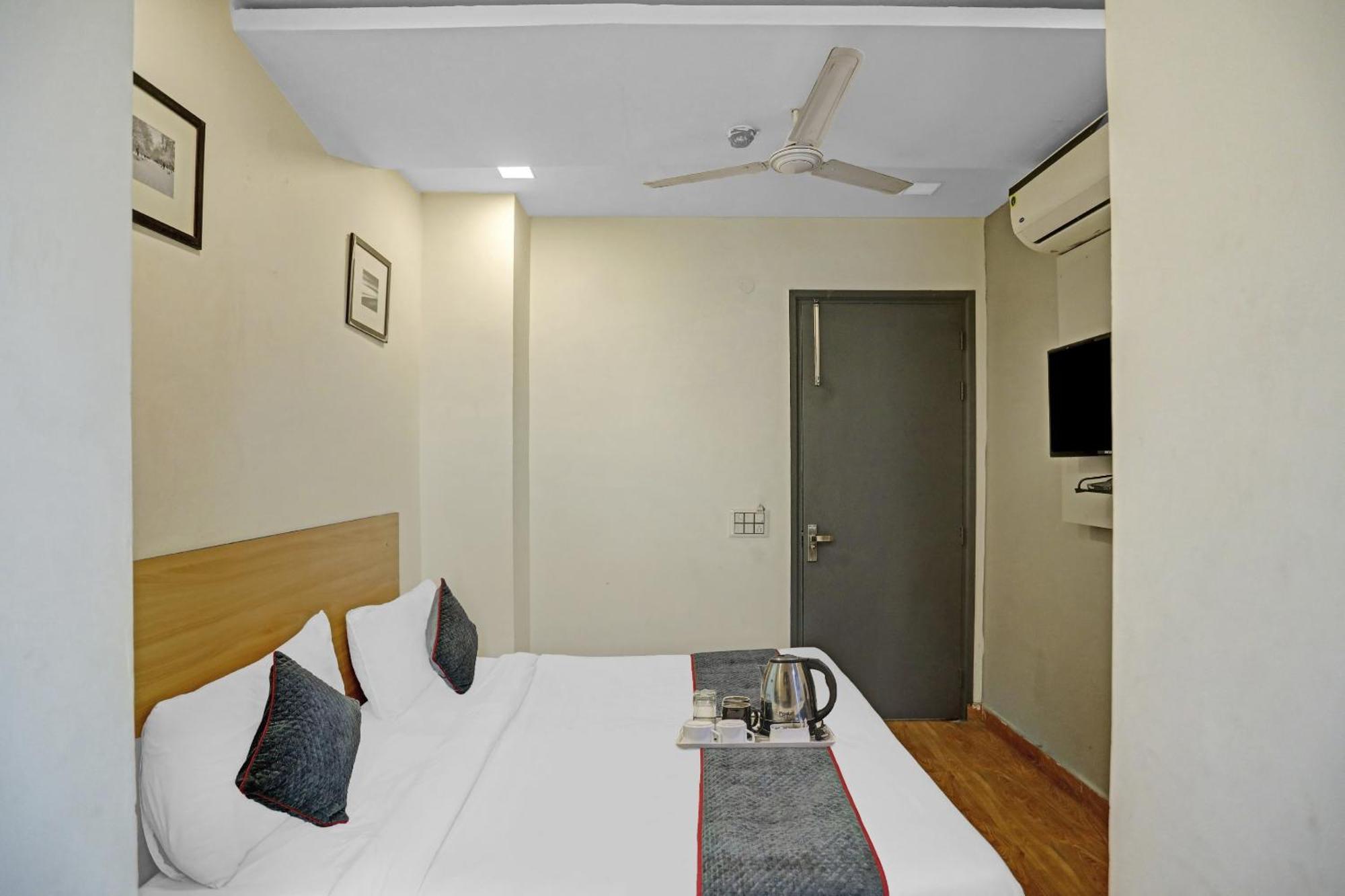 德里 Super Townhouse Mannat Rohini 16酒店 外观 照片