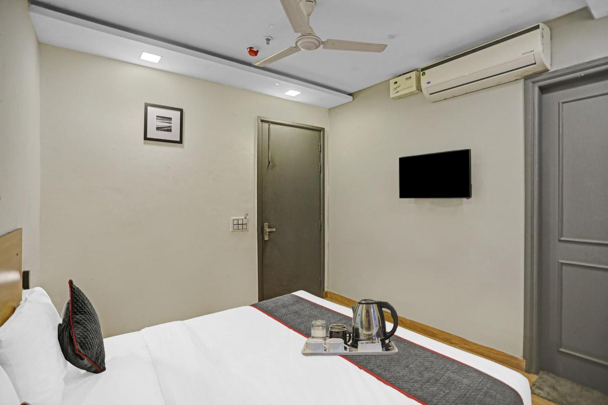 德里 Super Townhouse Mannat Rohini 16酒店 外观 照片