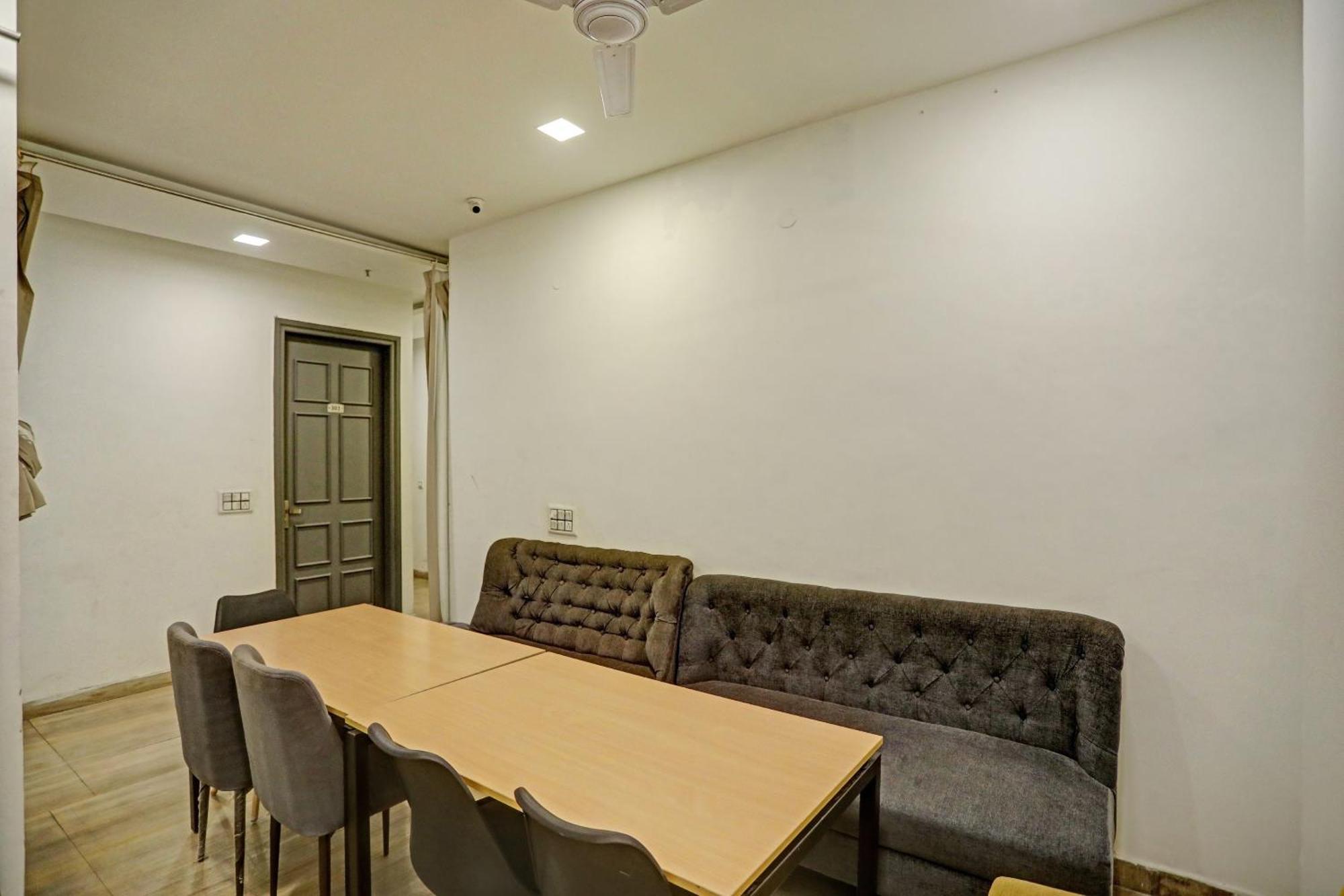 德里 Super Townhouse Mannat Rohini 16酒店 外观 照片
