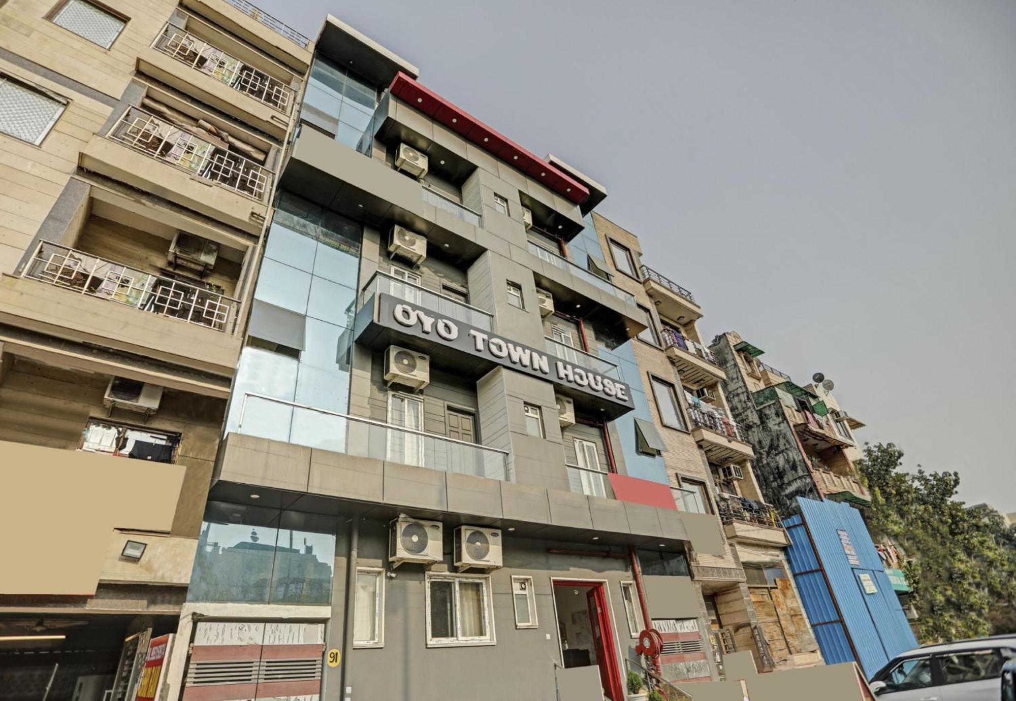 德里 Super Townhouse Mannat Rohini 16酒店 外观 照片