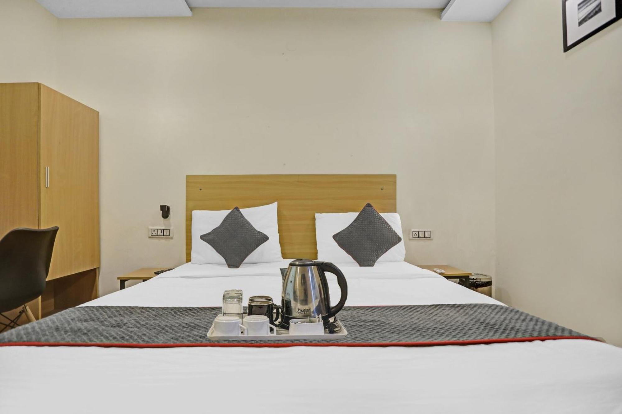 德里 Super Townhouse Mannat Rohini 16酒店 外观 照片